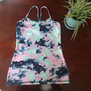 Lululemon Power Y tank. Sz. 6